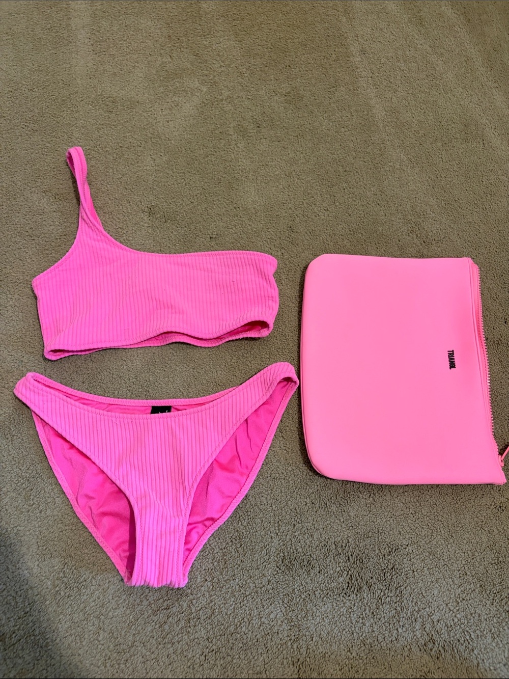 triangl swimwear Hot Pink One-Shoulder Ribbed Bikini Set